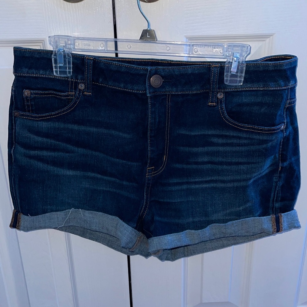 American Eagle Outfitters Hi-Rise Shortie